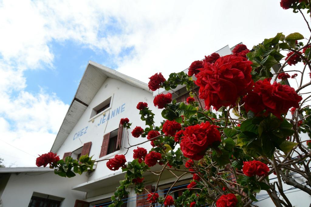 אנטננריבו Hotel Chez Jeanne מראה חיצוני תמונה