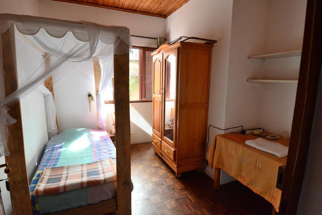 אנטננריבו Hotel Chez Jeanne מראה חיצוני תמונה